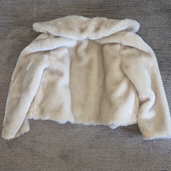 Topshop Faux Fur Cream Coat - Picture 9 of 10